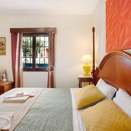 Semesterbostad Pinto Coelho *